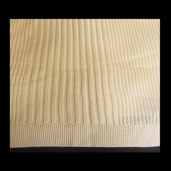 💯 % Silk Murano Short Sleeve Top Medium Ribbed  Lightweight for Layering - Picture 4 of 8